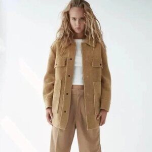 ZARA Oversized Faux Shearling Double Faced Overshirt Jacket - Tan/Black Size S